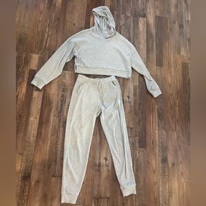 ALO Yoga Gray Muse Lounge Set